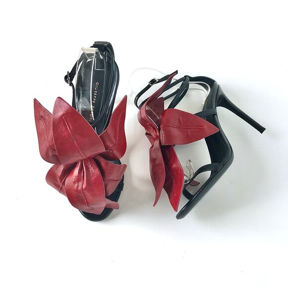 Giuseppe Zanotti Shoes - Giuseppe Zanotti Lilium Flower Appliqué Strappy High Heel Sandals 37